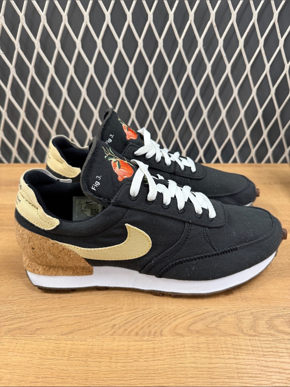 Nike Men’s Black & Cream Cork-Accent Casual Sneakers